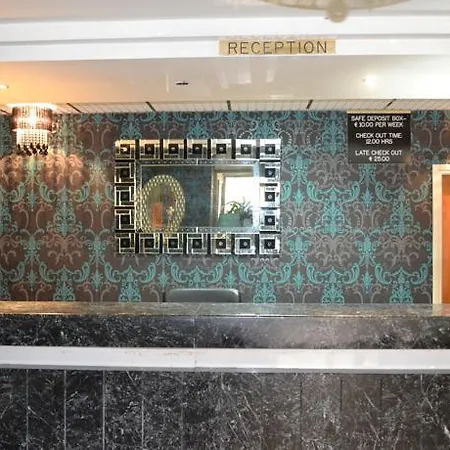 Tasiana Star Aparthotel