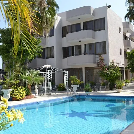 Aparthotel Tasiana Star Limasol