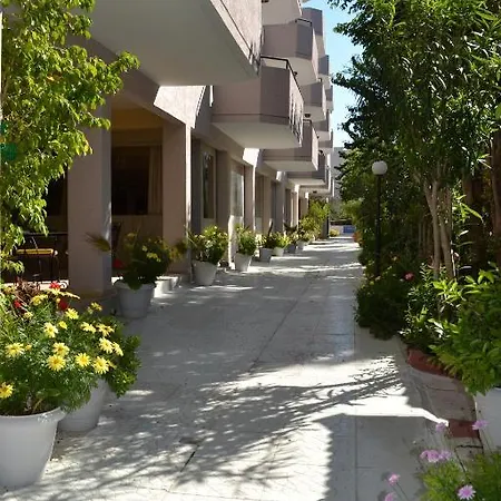 Aparthotel Tasiana Star