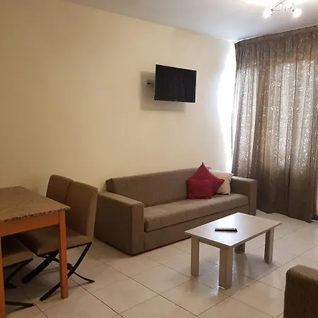 Tasiana Star Aparthotel