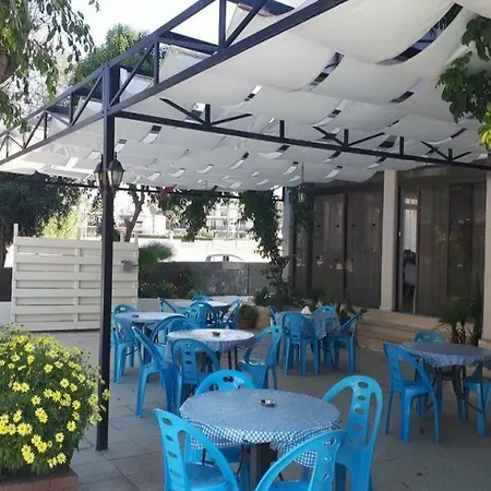 Aparthotel Tasiana Star Limasol