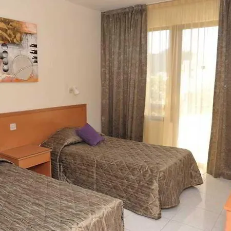Tasiana Star Lägenhetshotell Limassol
