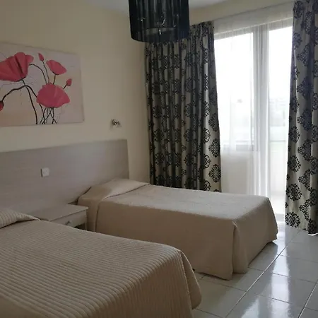 Tasiana Star Lägenhetshotell 3*