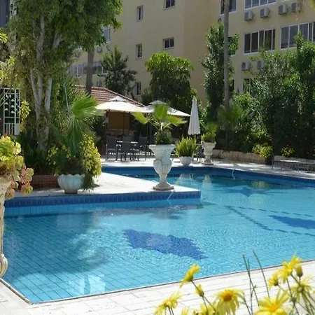 Tasiana Star Lägenhetshotell Limassol