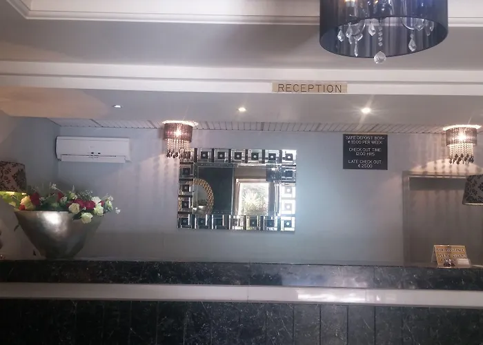 Tasiana Star Aparthotel 3*