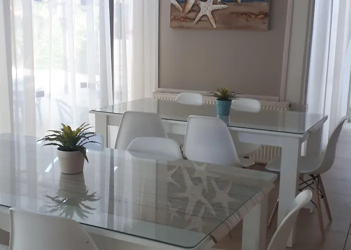 Tasiana Star Aparthotel 3*