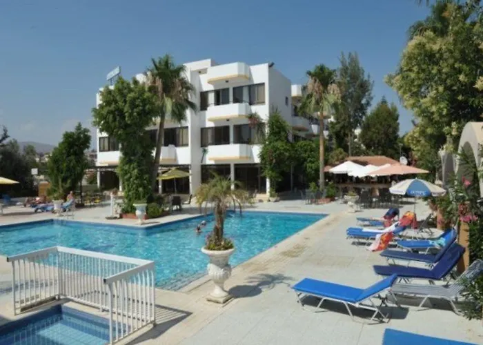 Aparthotel Tasiana Star 3*