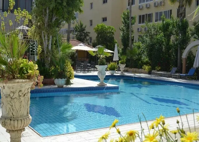 Tasiana Star Aparthotel Lemesos