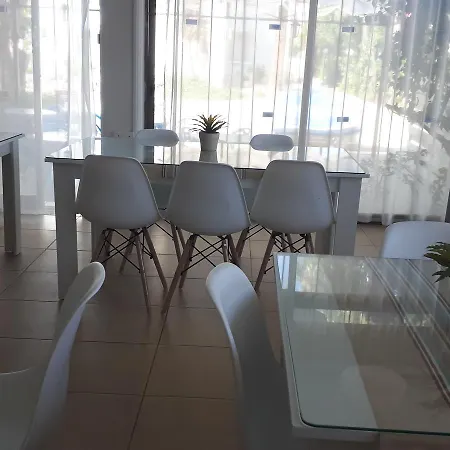 アパートホテル Tasiana Star 3*