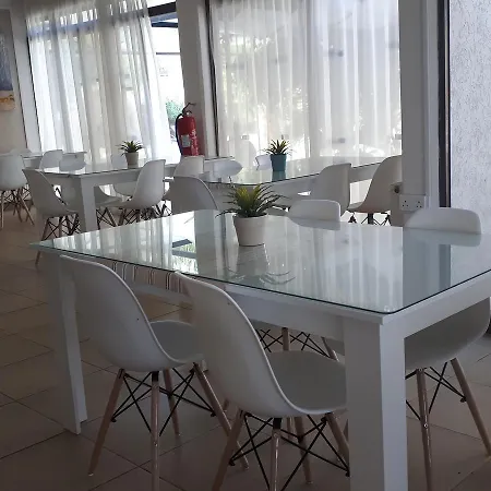 Tasiana Star アパートホテル 3*